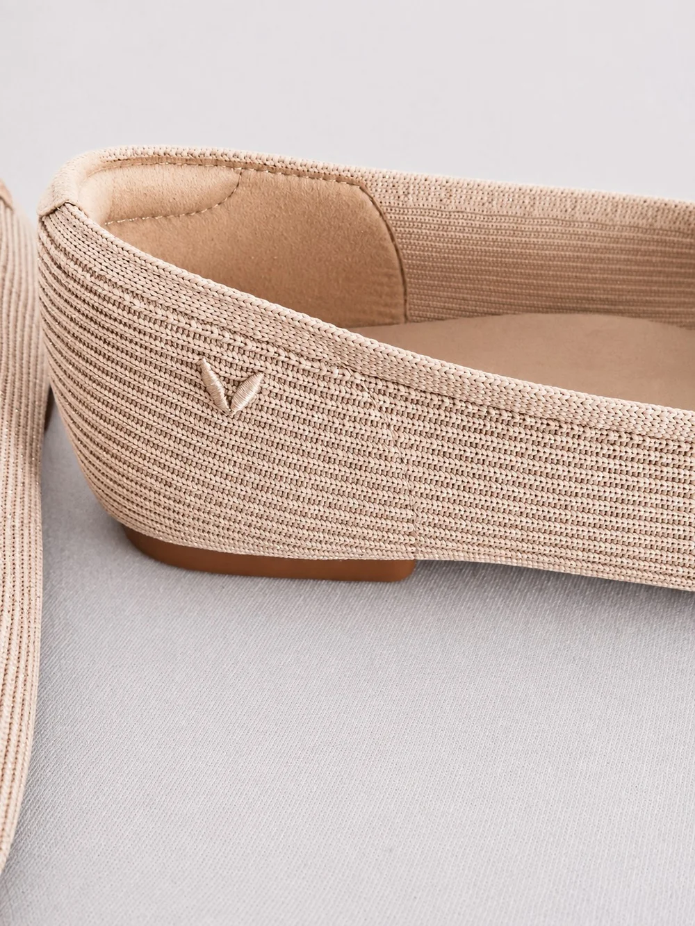 VIVAIA Women’s Ballet Flats 41.5 Beige Gold Metallic Sparkle Knit Bow Square Toe